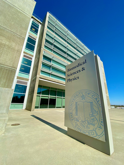Biomedical Sciences & Physics building
